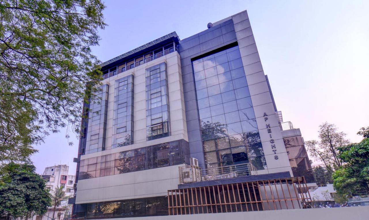 Treebo Admiral Suites New Usmanpura Аурангабад Екстериор снимка