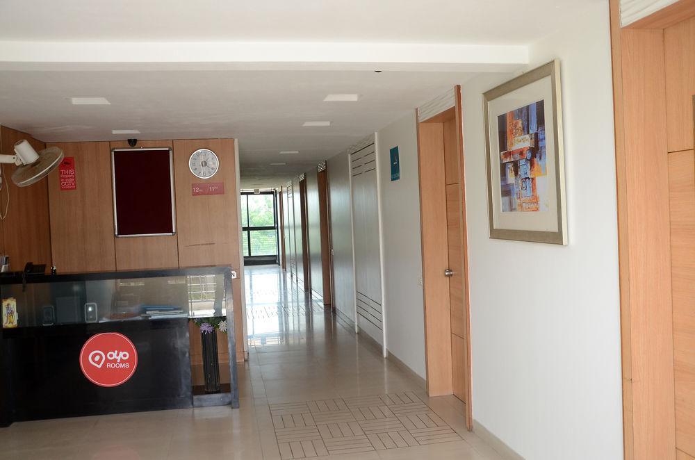 Treebo Admiral Suites New Usmanpura Аурангабад Екстериор снимка