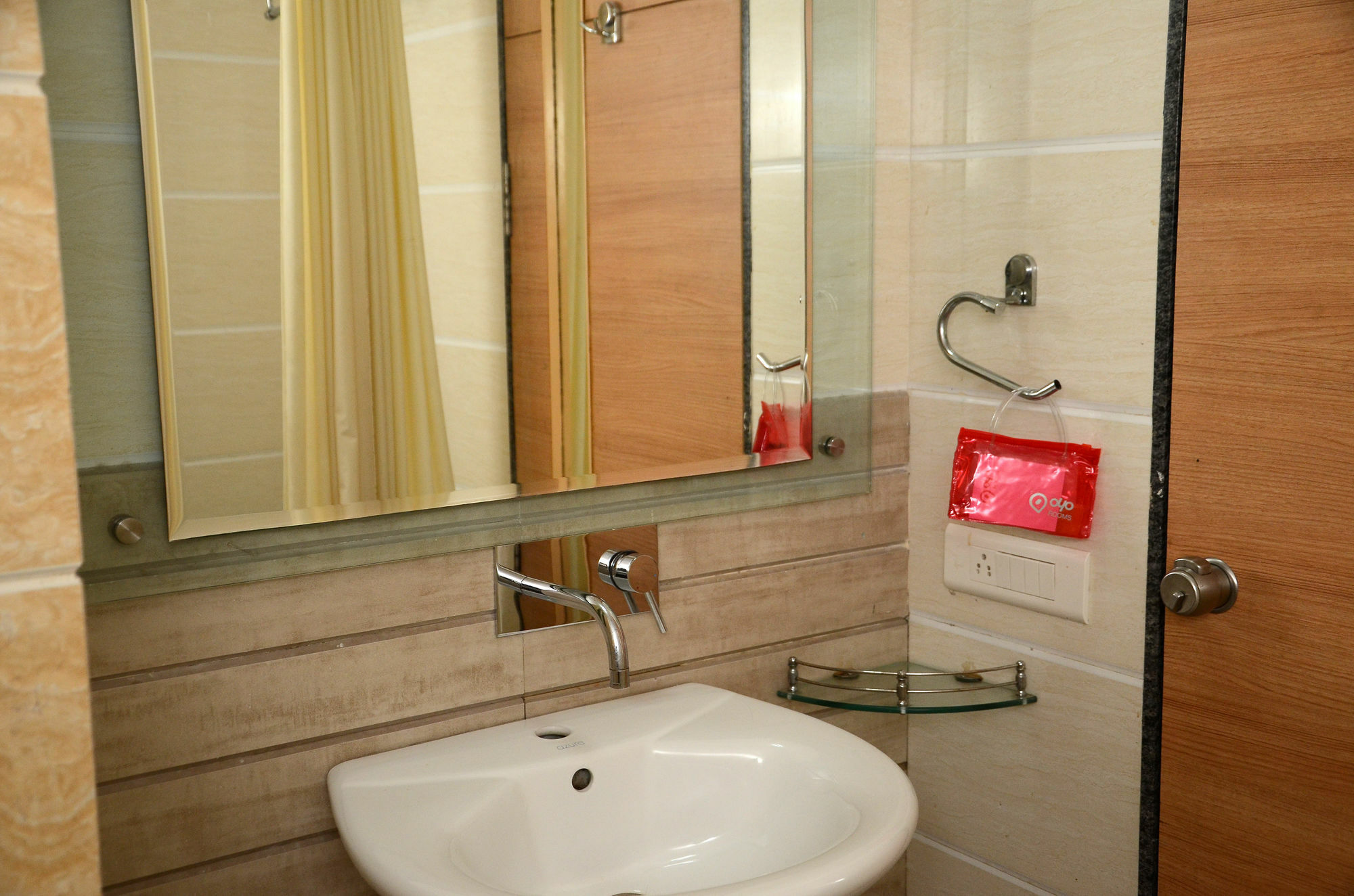 Treebo Admiral Suites New Usmanpura Аурангабад Екстериор снимка